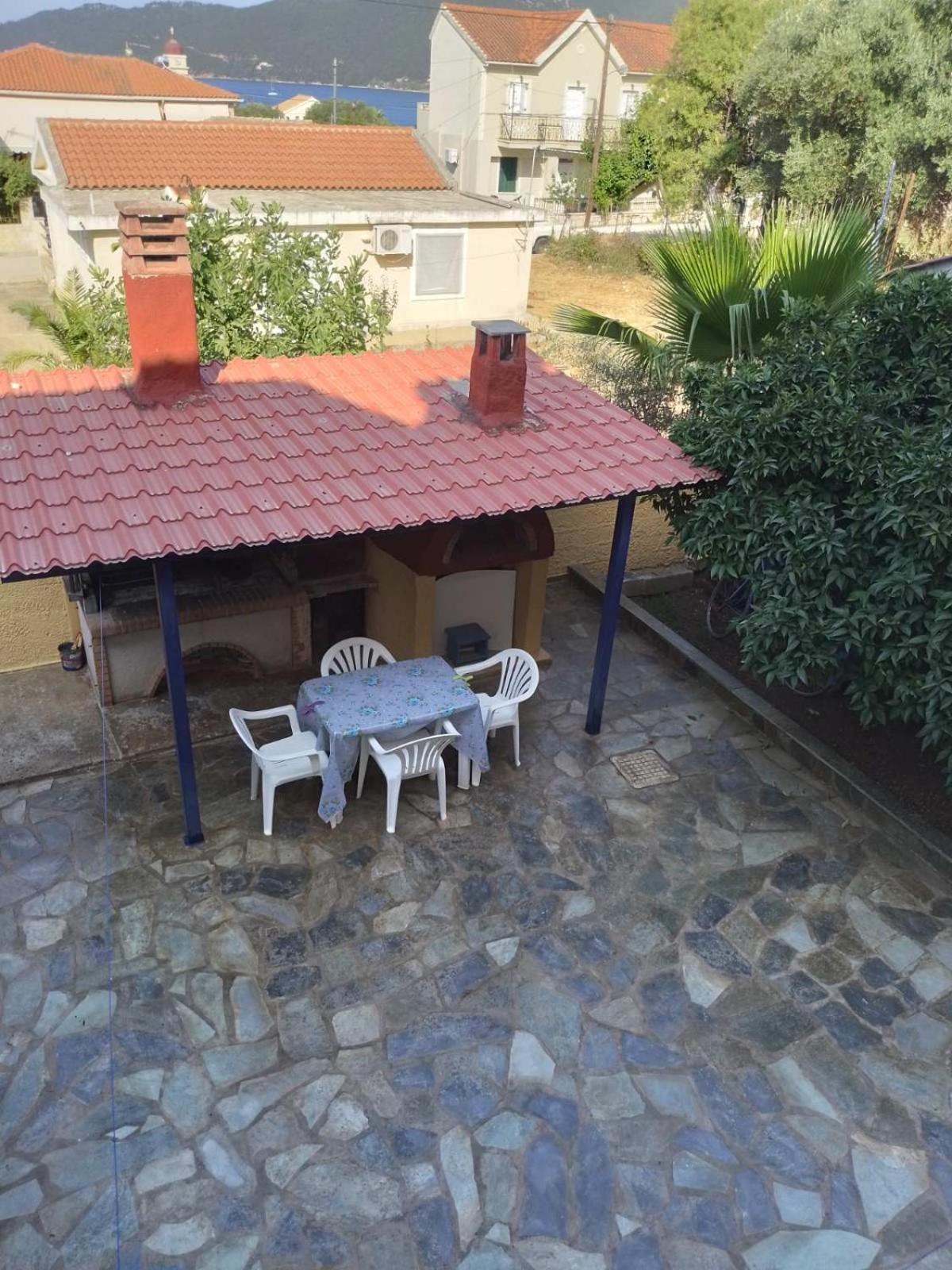 Ferienwohnung Kali'S Casa Karavomylos Exterior foto